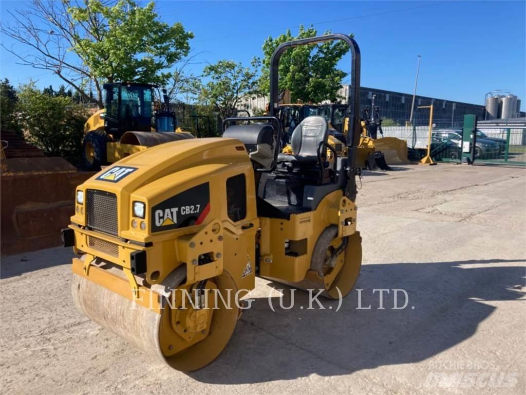 CAT CB2.7 Compactoare sol