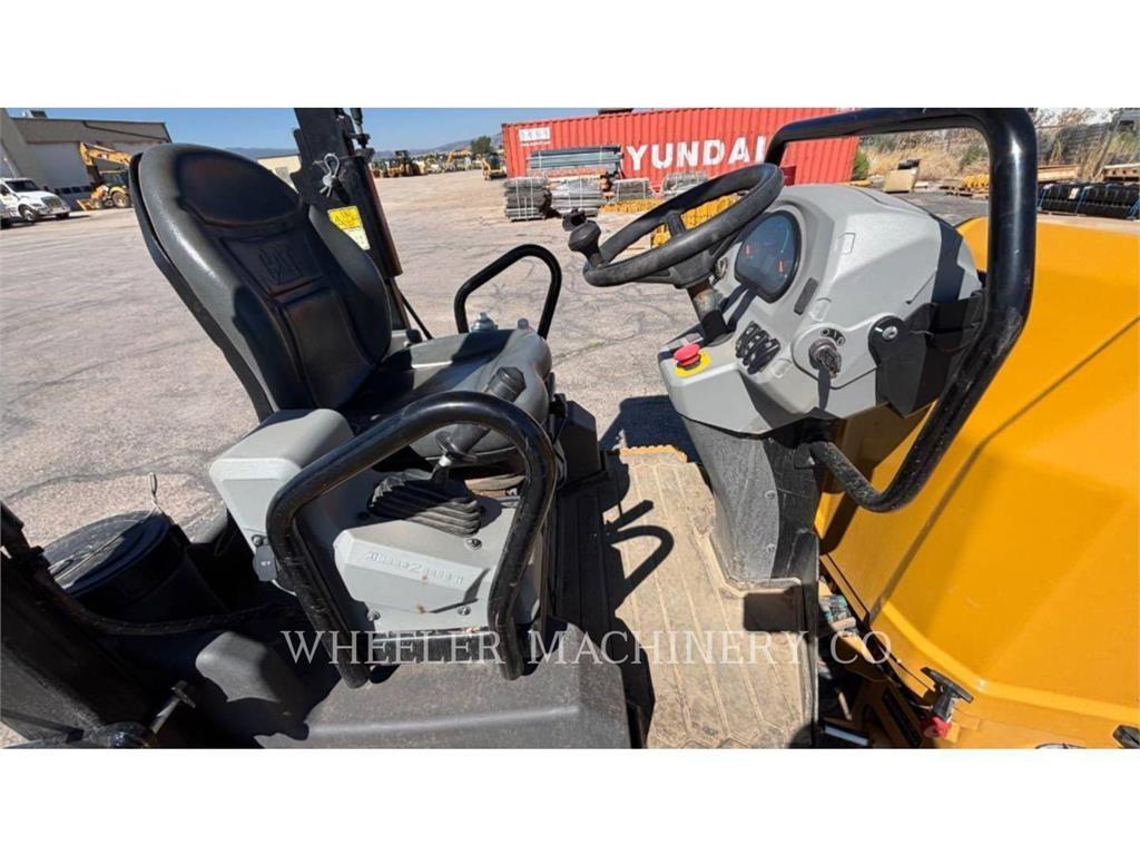 CAT CB2.7 Cilindri compactori dubli