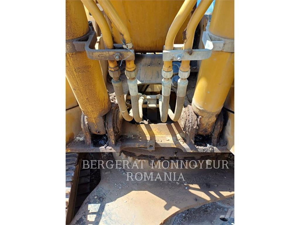 CAT CB2.7-03GC Cilindri compactori dubli