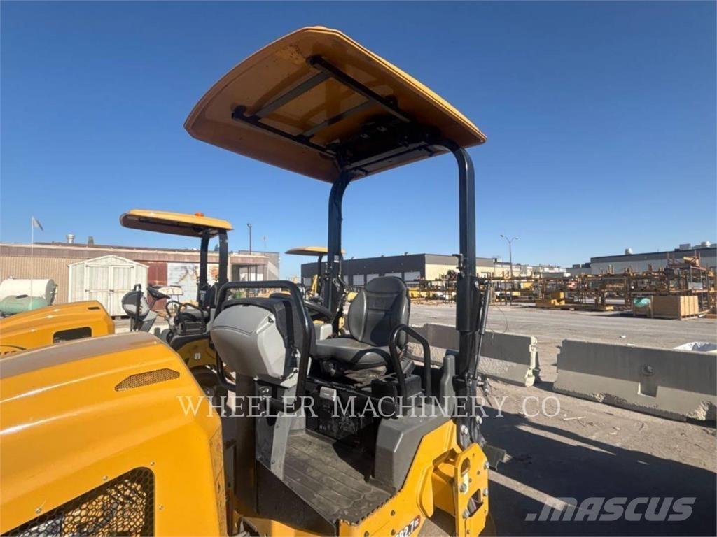 CAT CB2.7 GC Cilindri compactori dubli