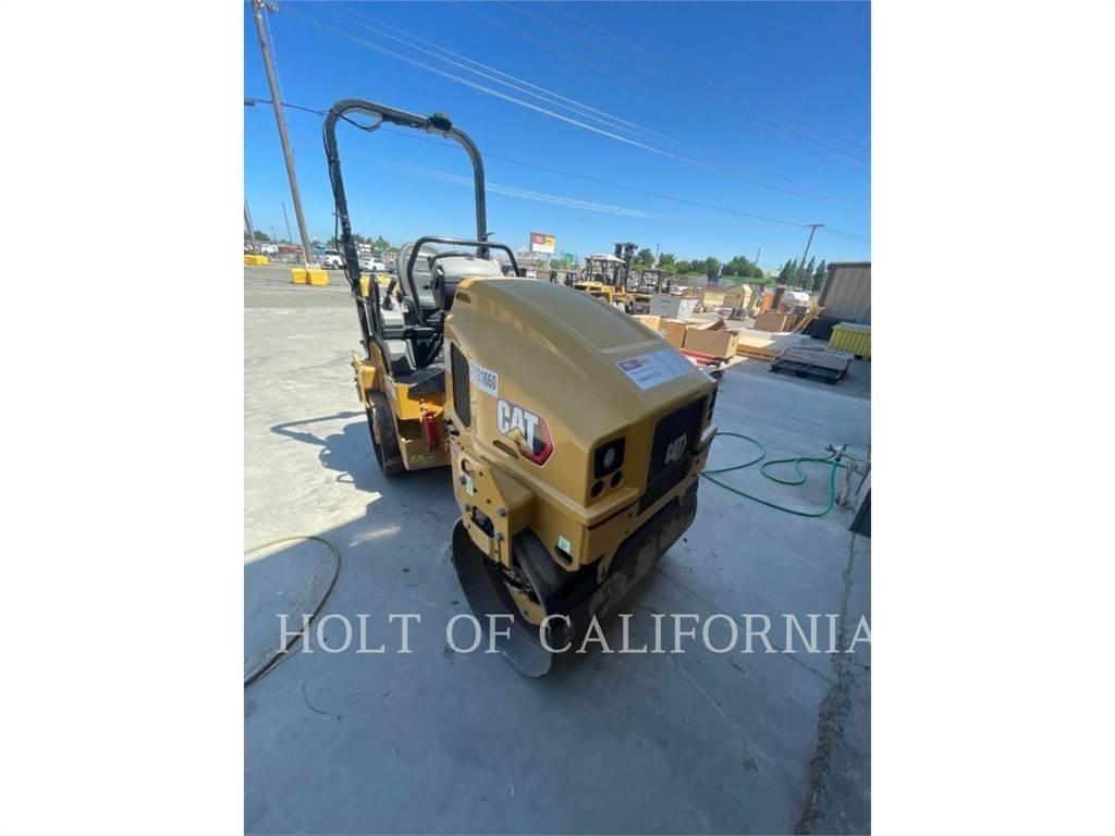 CAT CB2.7 GC Compactoare sol