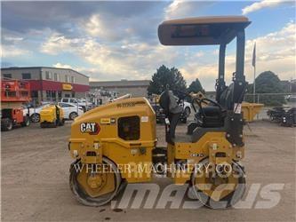 CAT CB2.7 GC Cilindri compactori dubli
