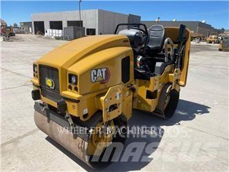 CAT CB2.7 GC Cilindri compactori dubli