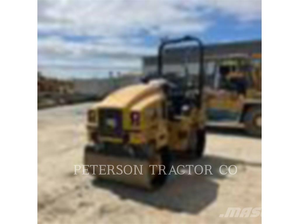 CAT CB2.7GC Cilindri compactori dubli