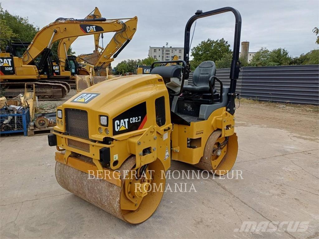 CAT CB2.7LRC Cilindri compactori dubli
