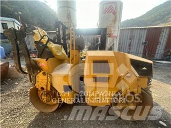 CAT CB22 Cilindri compactori dubli