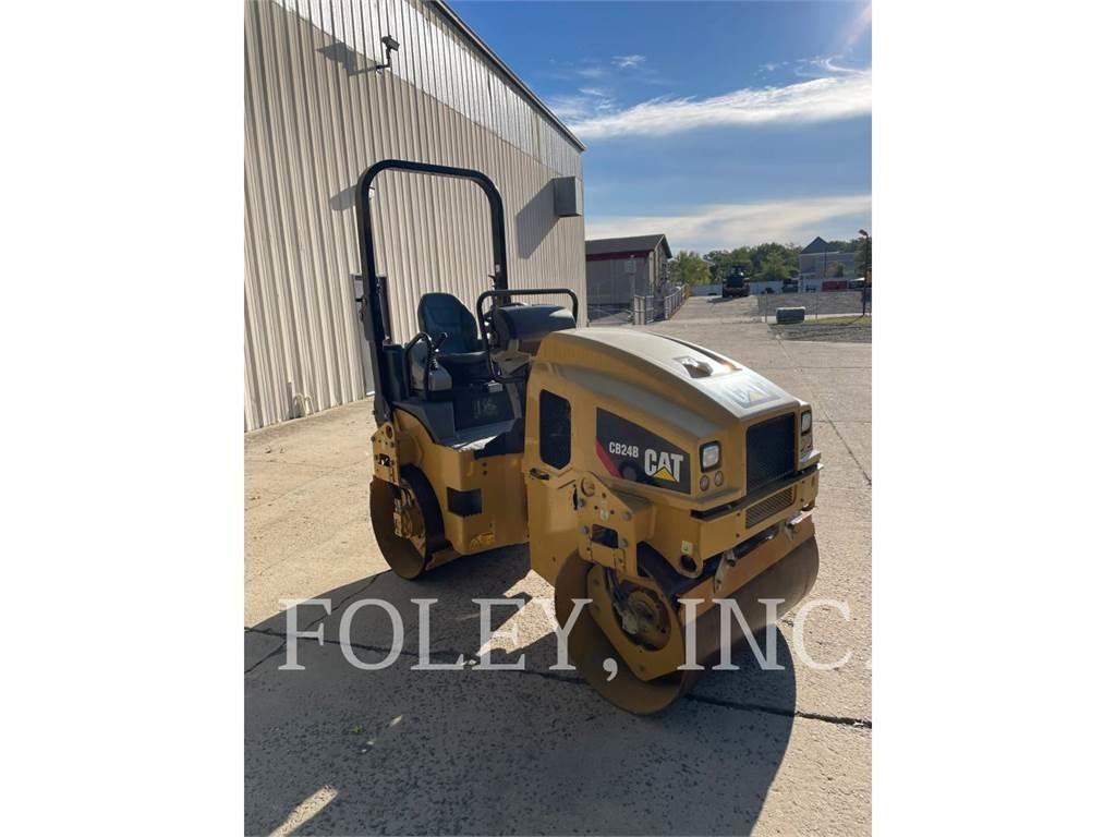 CAT CB24B Cilindri compactori dubli
