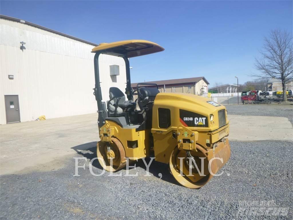 CAT CB24B Cilindri compactori dubli