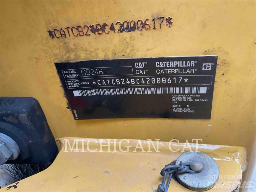 CAT CB24B Compactoare monocilindrice