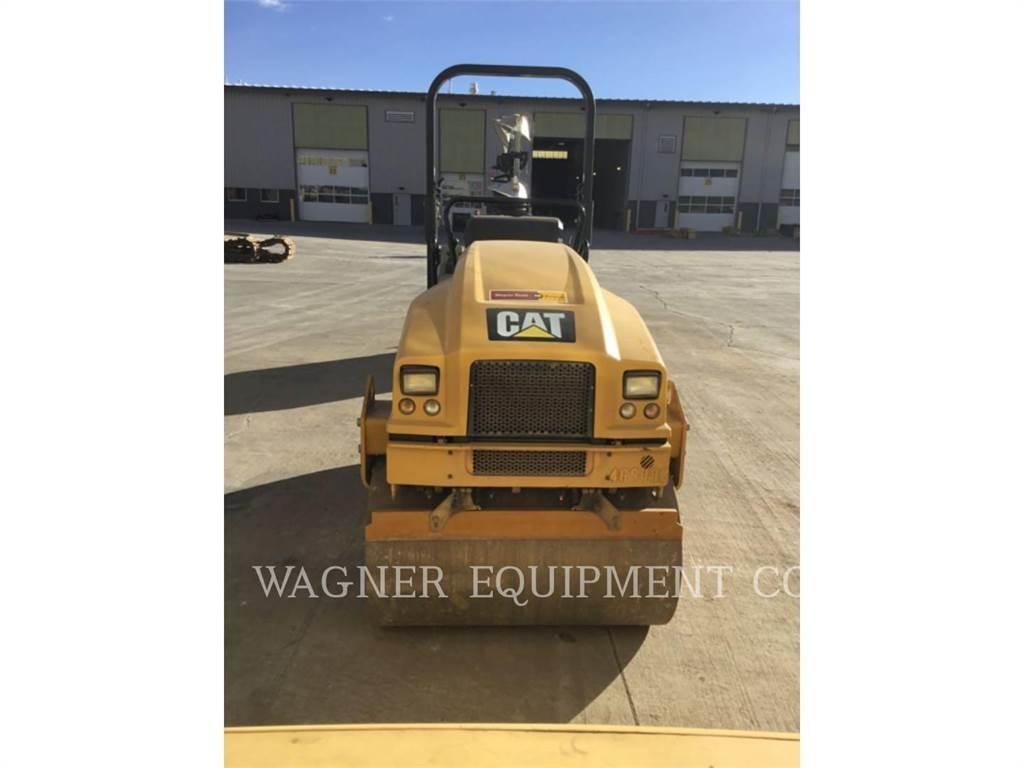 CAT CB24B Compactoare sol