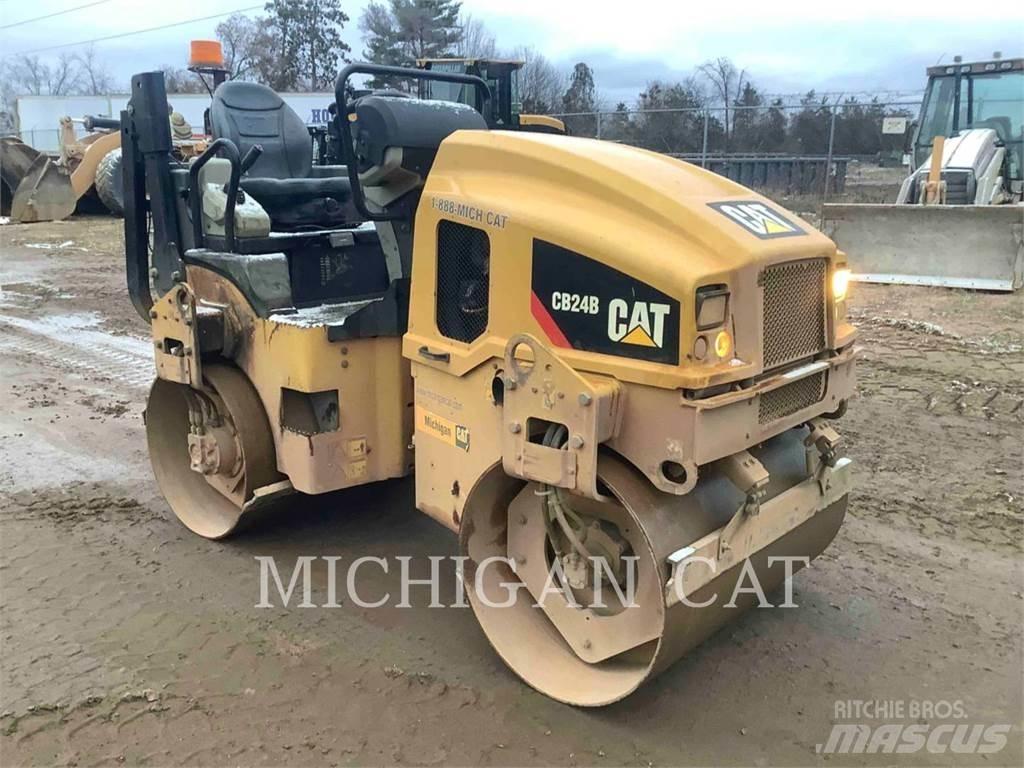 CAT CB24B Cilindri compactori dubli