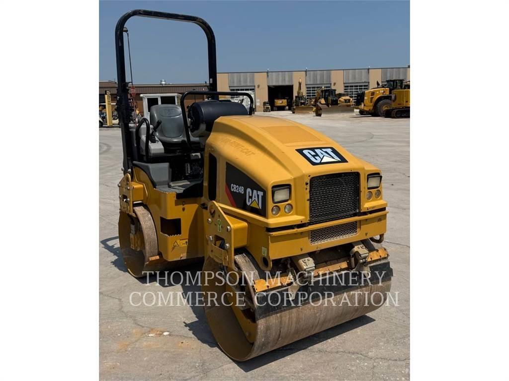 CAT CB24B Cilindri compactori dubli