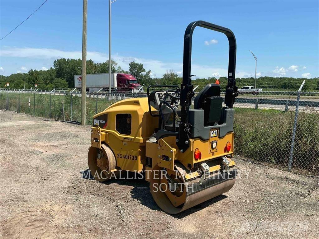 CAT CB24B Cilindri compactori dubli