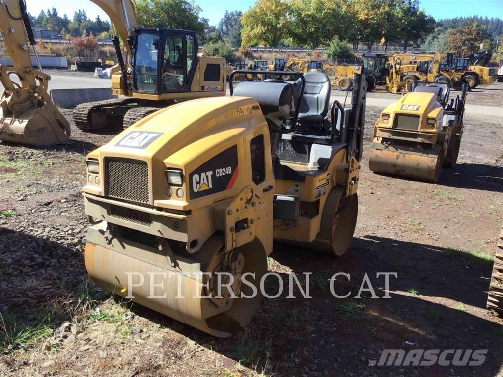 CAT CB24B Cilindri compactori dubli