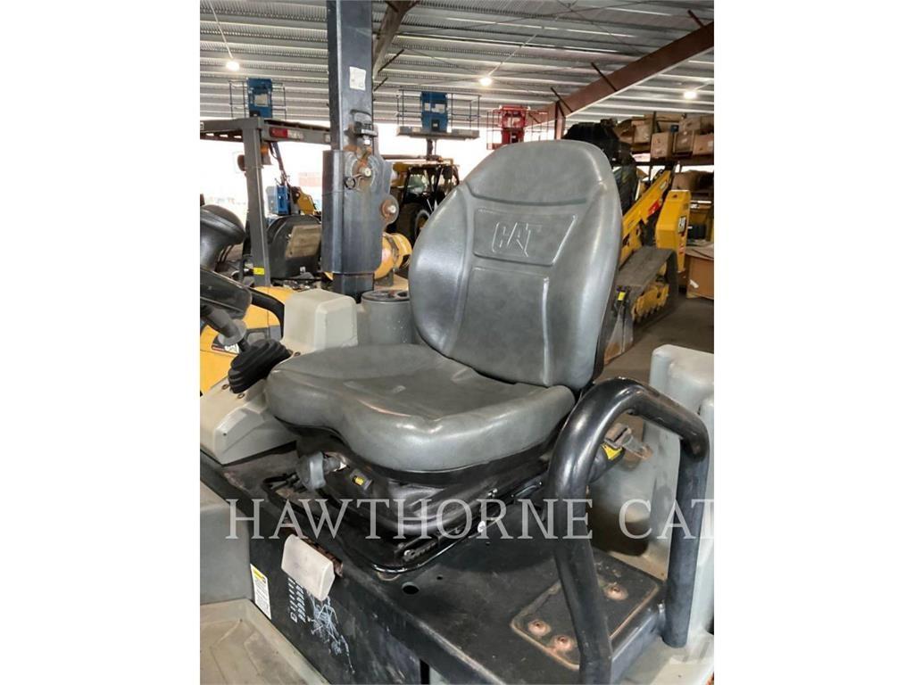 CAT CB24B Cilindri compactori dubli