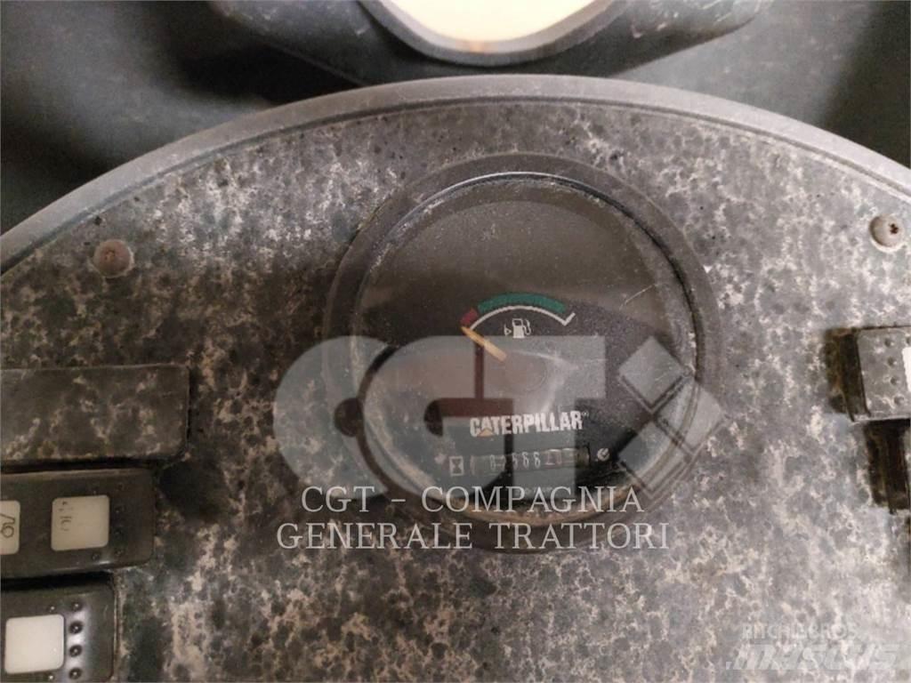 CAT CB34 Cilindri compactori dubli