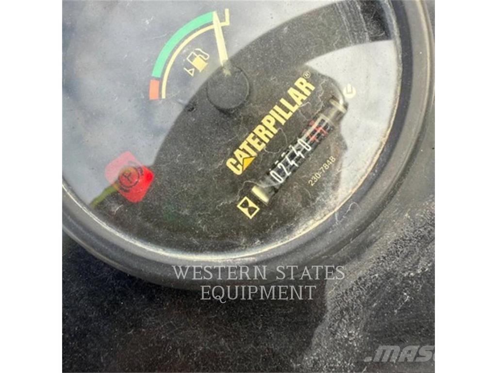 CAT CB34 Cilindri compactori dubli