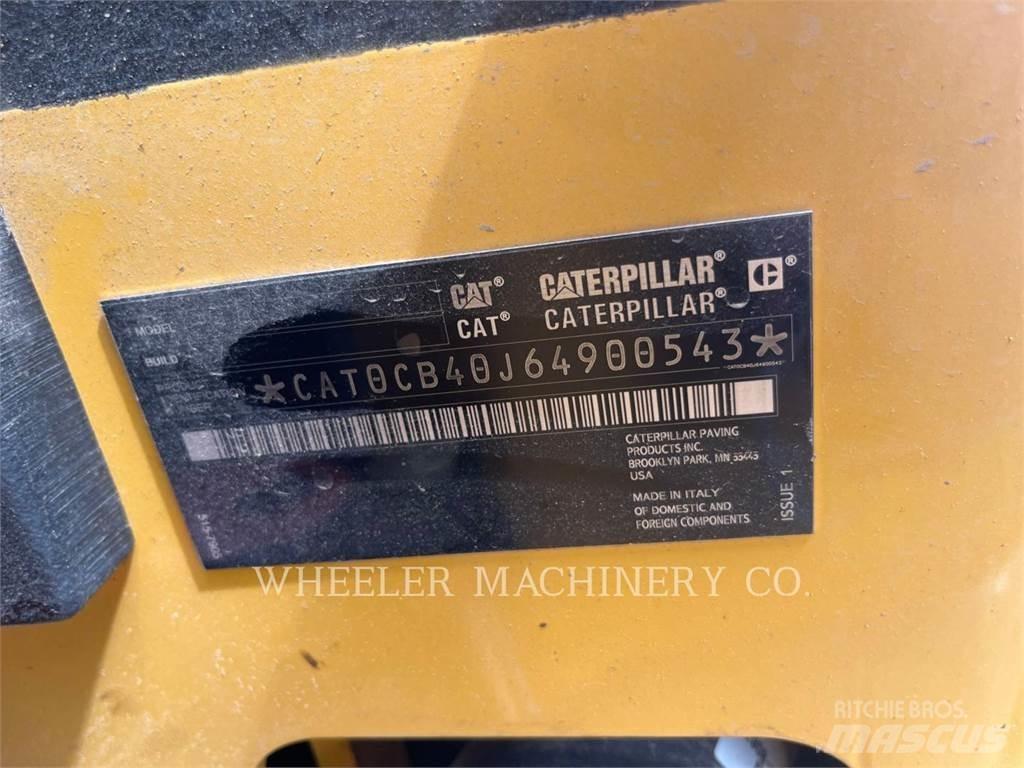 CAT CB4.0 Cilindri compactori dubli
