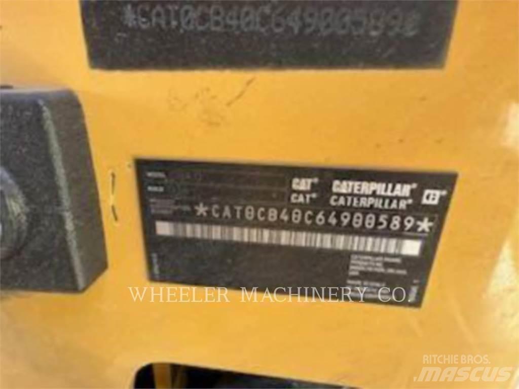 CAT CB4.0 Cilindri compactori dubli