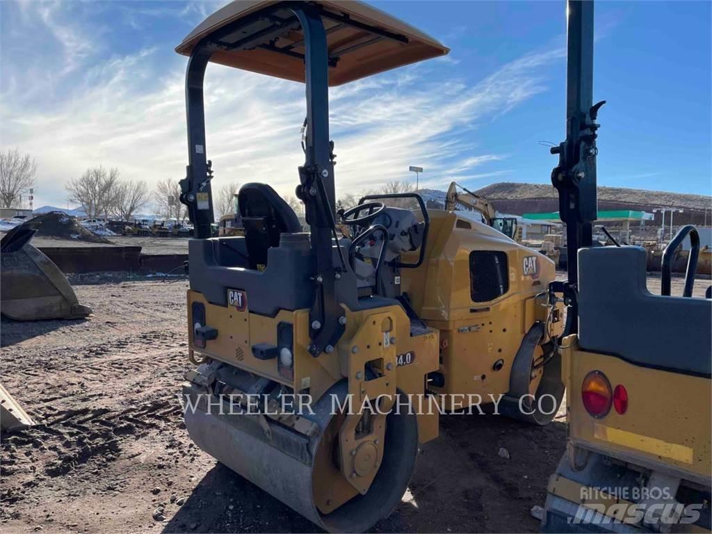 CAT CB4.0 Cilindri compactori dubli