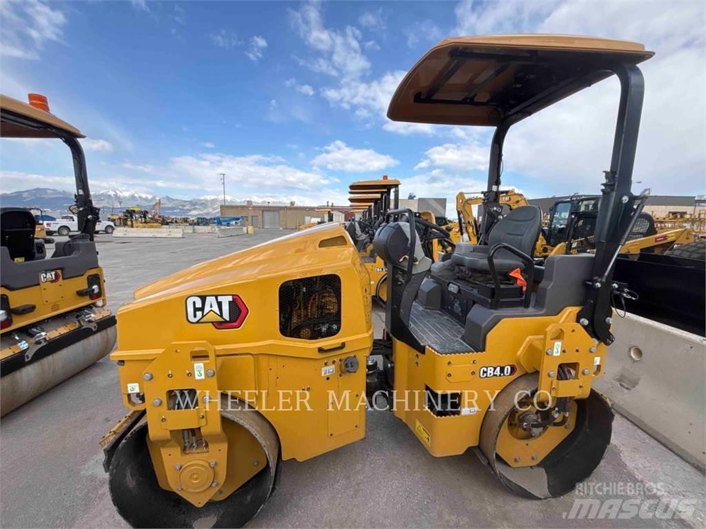 CAT CB4.0 Cilindri compactori dubli