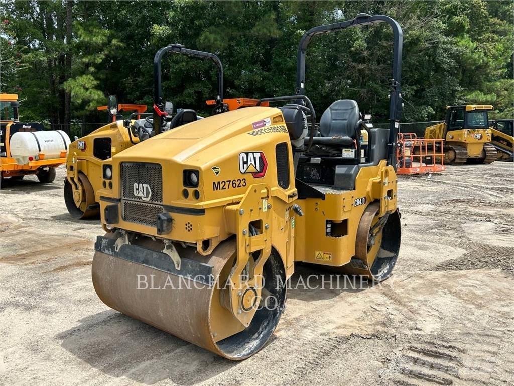CAT CB4.0 Cilindri compactori dubli