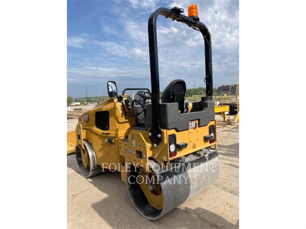 CAT CB4.0-03 Compactoare sol