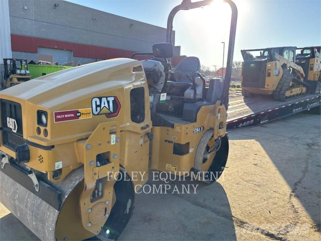 CAT CB4.0-03 Compactoare sol