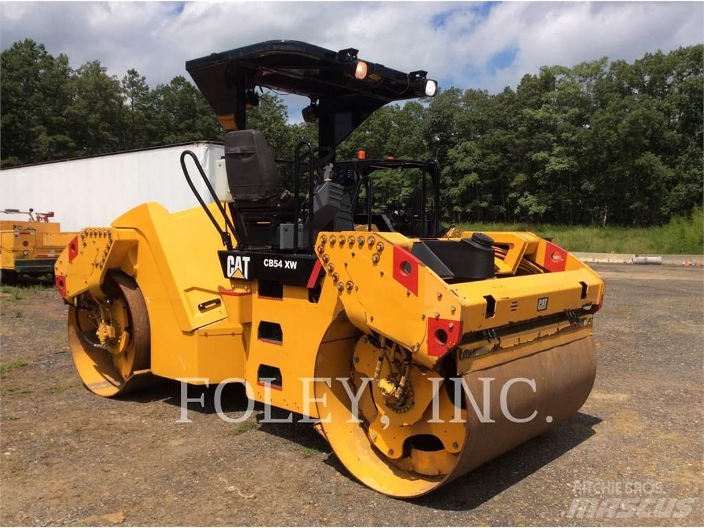 CAT CB54 Cilindri compactori dubli