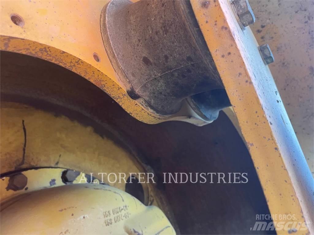 CAT CB54B Cilindri compactori dubli