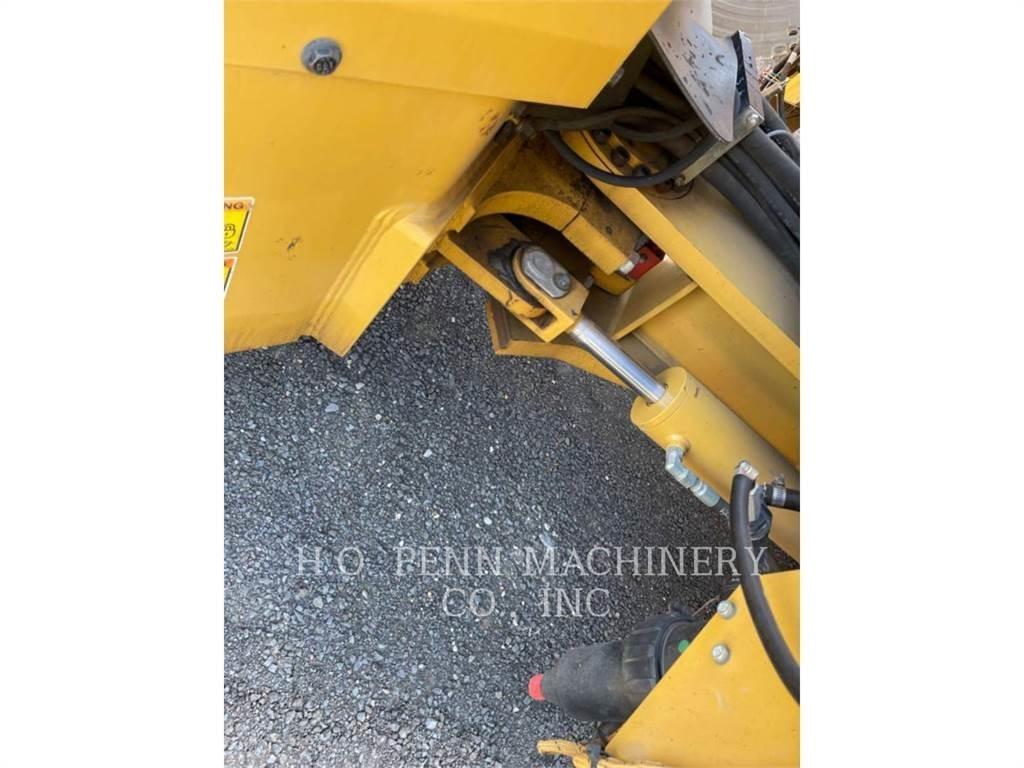 CAT CB64 Cilindri compactori dubli