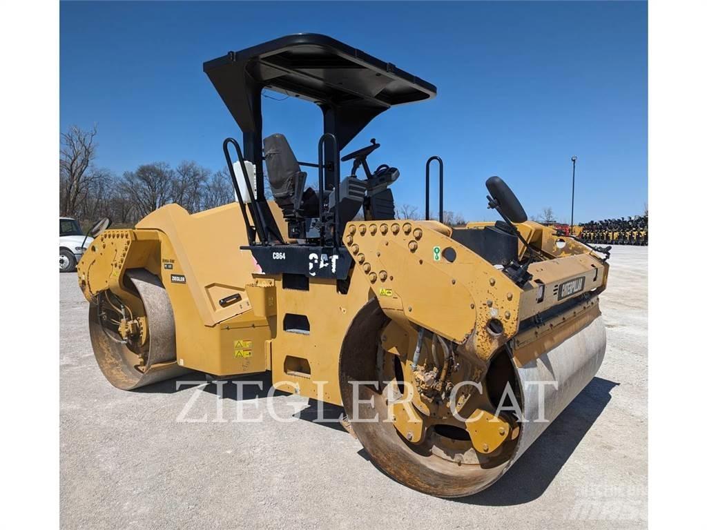 CAT CB64 Compactoare sol