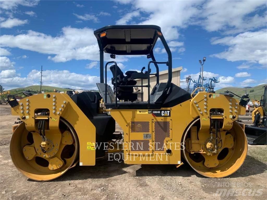 CAT CB64 Cilindri compactori dubli