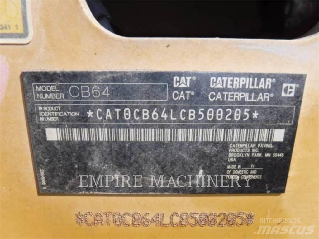 CAT CB64 Cilindri compactori dubli