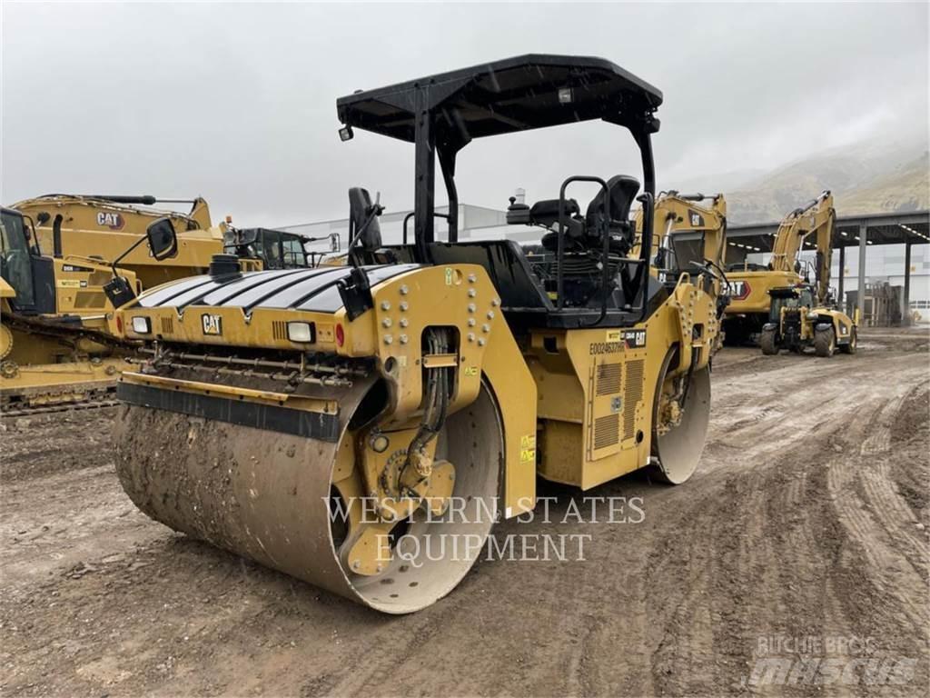 CAT CB64 Cilindri compactori dubli