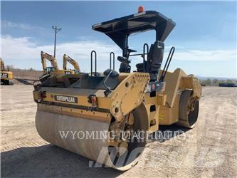 CAT CB64 Compactoare sol