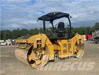 CAT CB64B Cilindri compactori dubli
