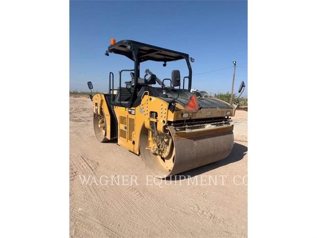 CAT CB64B Compactoare sol