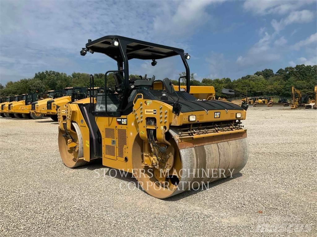 CAT CB66B Compactoare sol