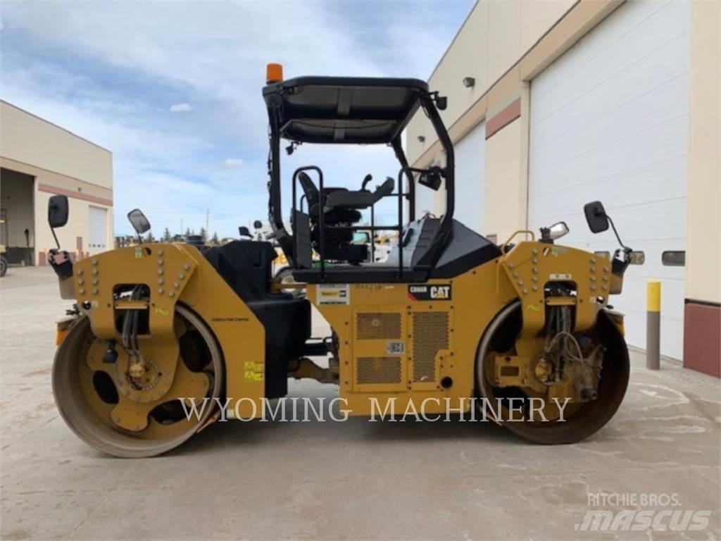 CAT CB66B Compactoare sol