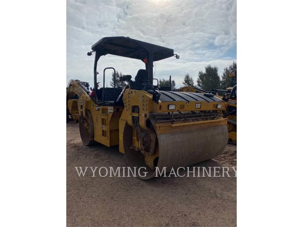 CAT CB66B Compactoare sol