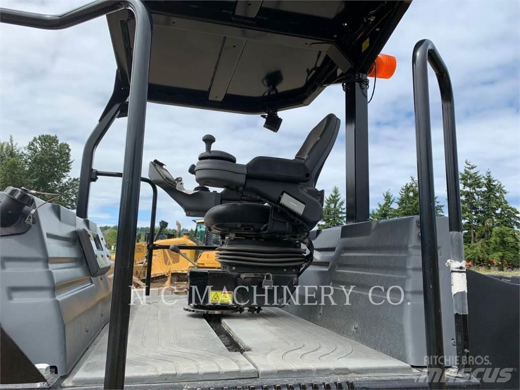 CAT CB66B Pavatoare asfalt