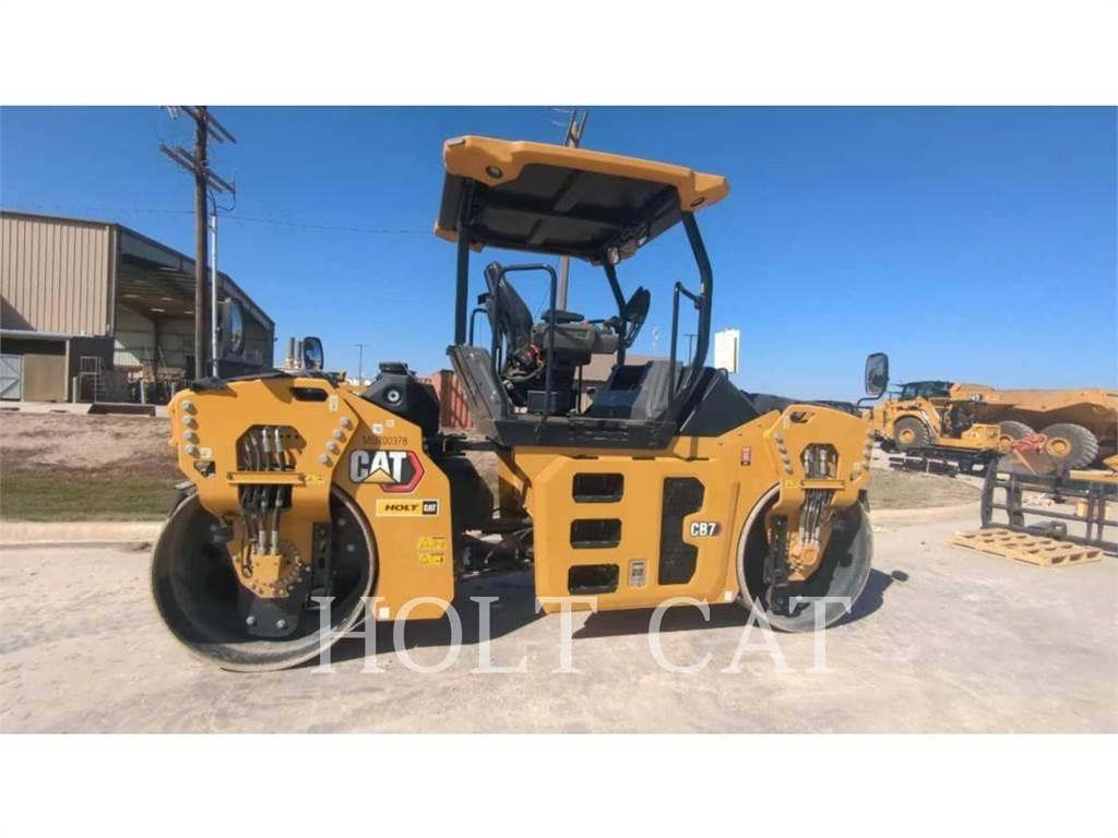 CAT CB7 Compactoare monocilindrice