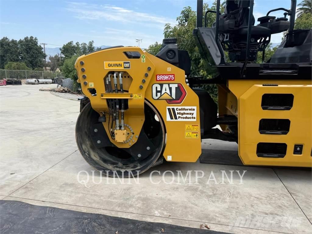CAT CB7 Cilindri compactori dubli