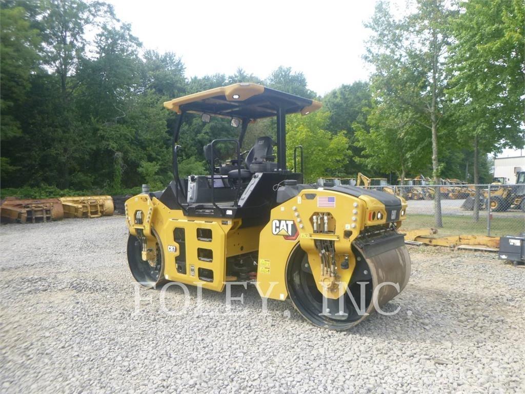 CAT CB7-02 Cilindri compactori dubli