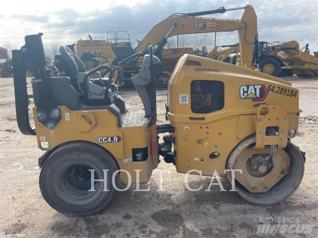 CAT CC4.0 buldozere pe roti