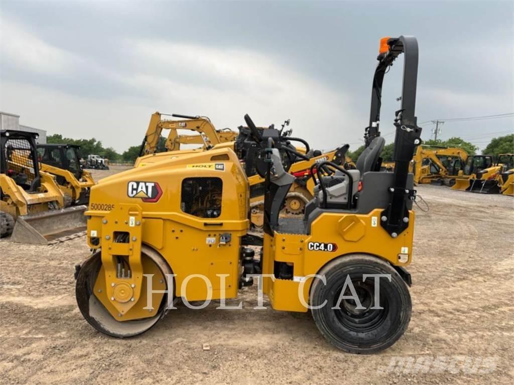 CAT CC4.0 buldozere pe roti