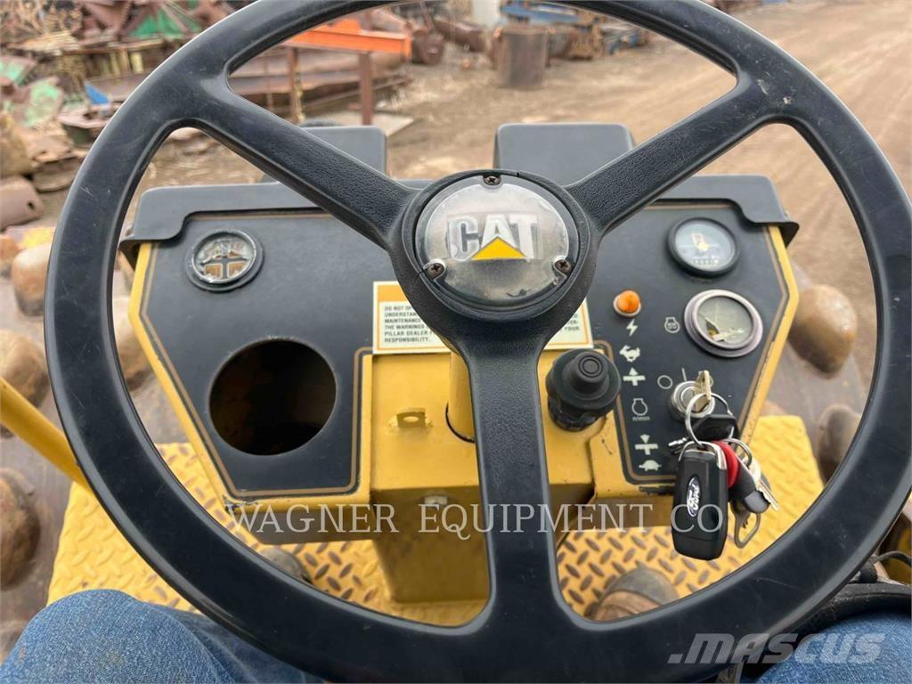 CAT CP-563C Compactoare sol