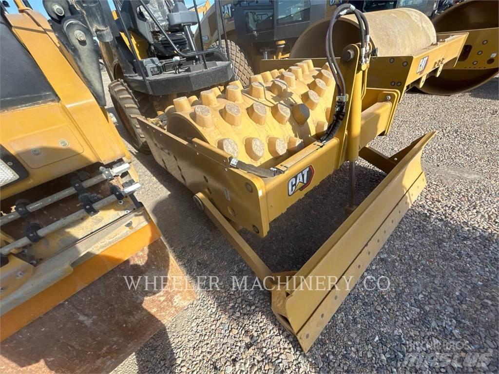 CAT CP44B Compactoare monocilindrice