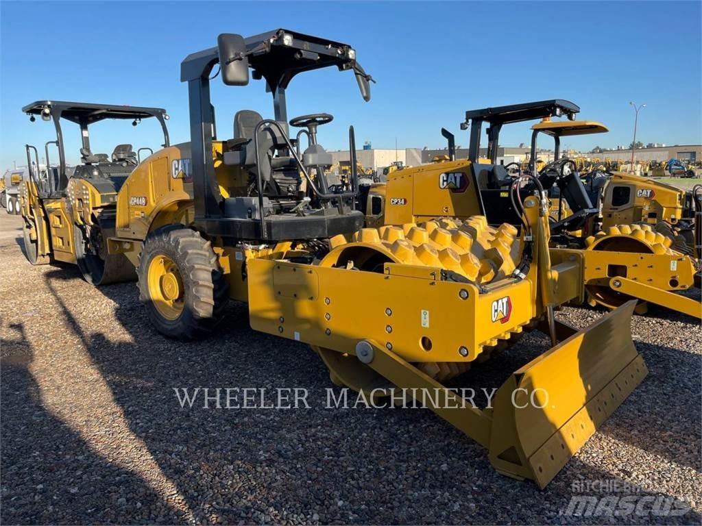 CAT CP44B Compactoare monocilindrice